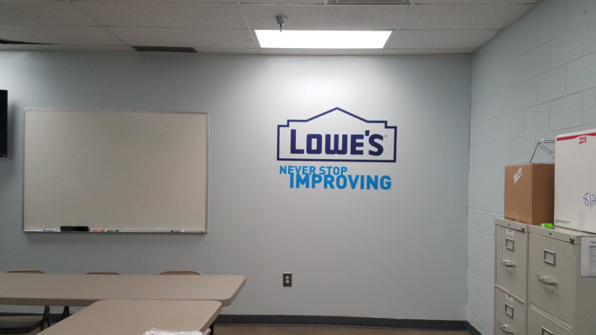 Lowes - Vinyl Wall Graphics (6)