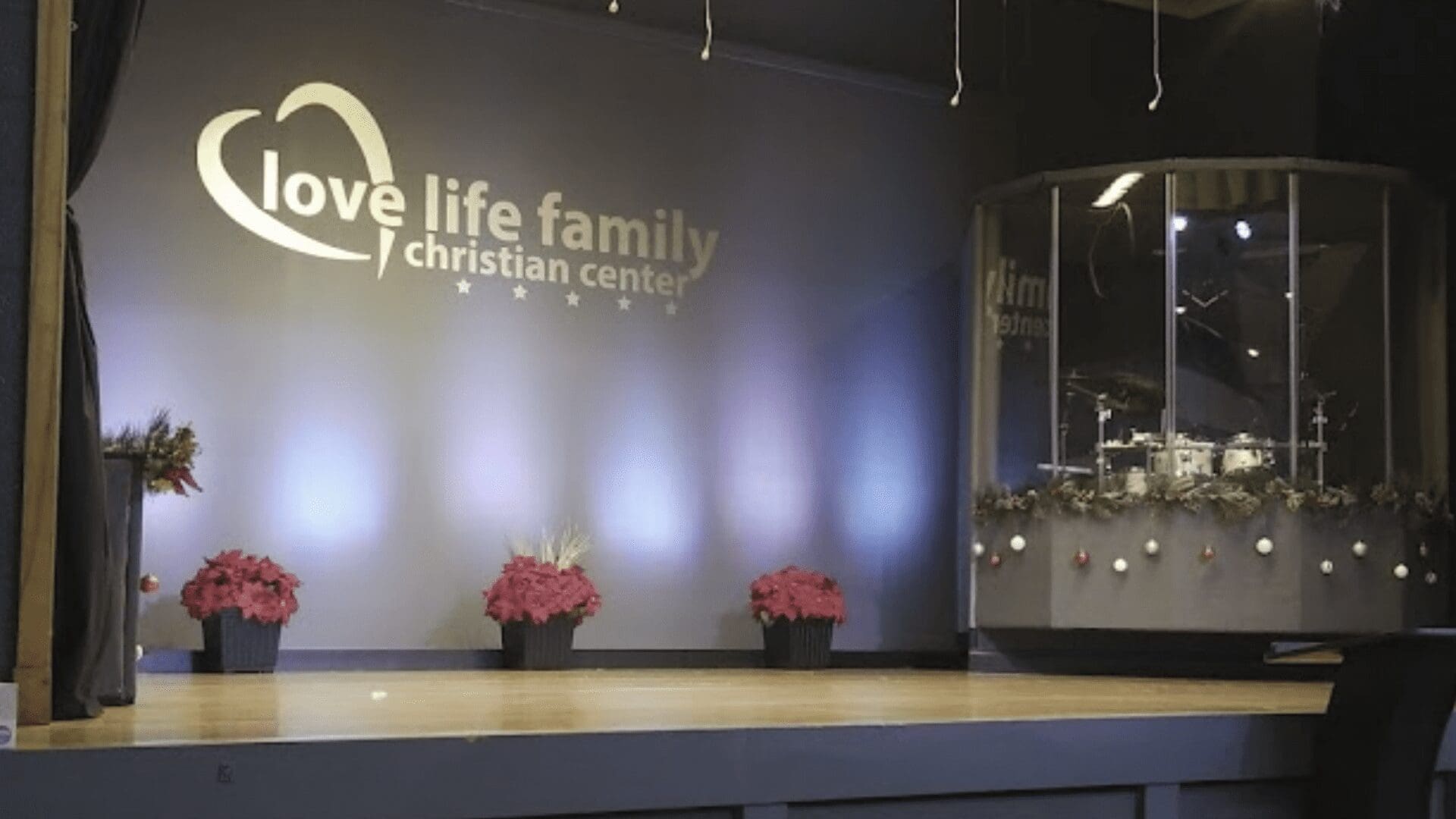 Love Life – Church Wall Logo