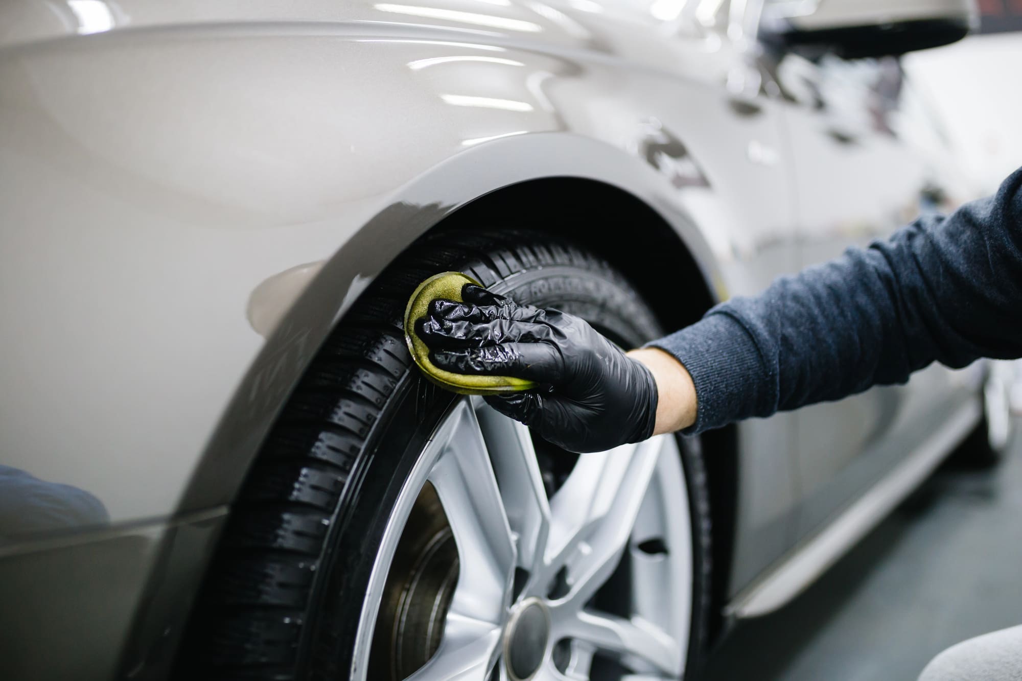 Cleaning Car Wheels Cleaning Car Wheels